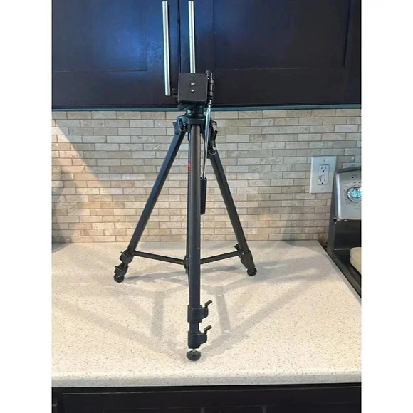 Tundra Ultima 44 Photo/Video Tripod - Picture 2 of 6